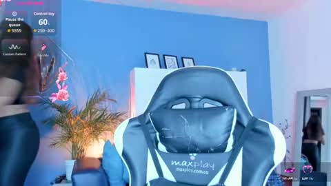    online show from 07-08-26, 03:44