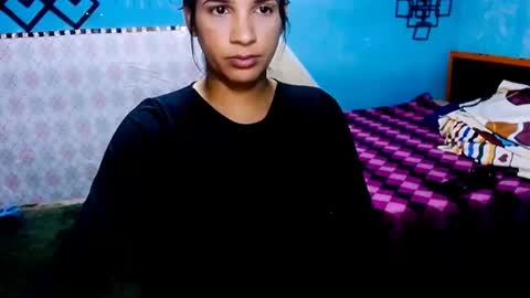 Snapshot of megan_little_ chatting on 09-30-25, 09:31 amanda online show from 09-30-25, 09:31