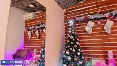 Snapshot of megan_raiin chatting on 12-22-25, 08:55 megan_raiin online show from 12-22-25, 08:55