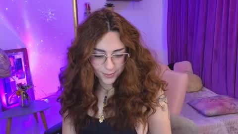 Snapshot of megan_ricci chatting on 03-06-26, 11:45 Laura online show from 03-06-26, 11:45