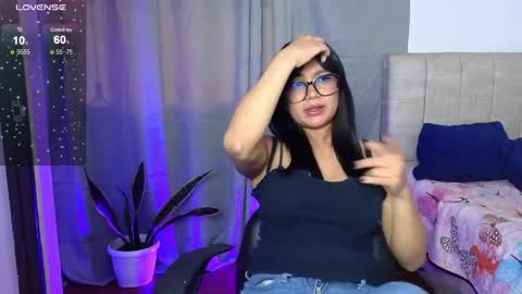 Snapshot of megan_rl chatting on 04-20-26, 09:38 Megan online show from 04-20-26, 09:38