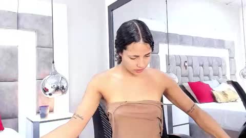 Megan Siner online show from 11-16-25, 12:44