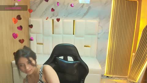 Snapshot of megan_tf chatting on 03-12-26, 02:12 Megan online show from 03-12-26, 02:12