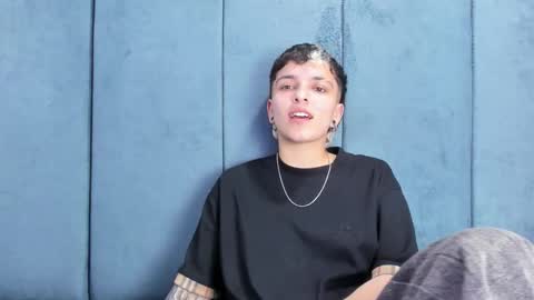 megan_thompsonn_ online show from 06-11-26, 02:53