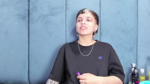 megan_thompsonn_ online show from 06-19-26, 02:05