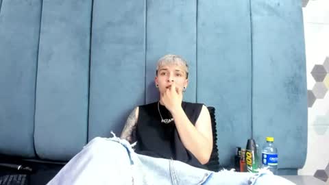 megan_thompsonn_ online show from 07-28-26, 03:02
