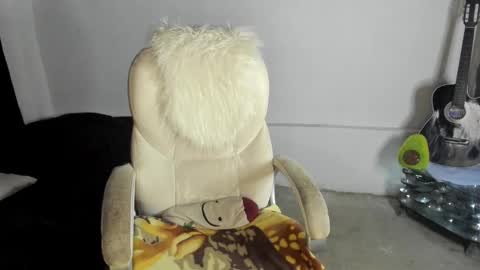 Megan online show from 02-20-25, 12:08