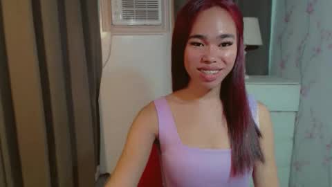 Snapshot of megan_younng chatting on 04-19-26, 06:10 MEGAN online show from 04-19-26, 06:10