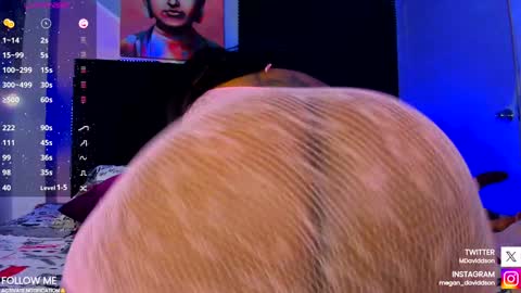 Kim  online show from 01-18-25, 10:28