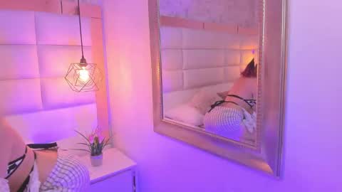 Snapshot of megane_whitte chatting on 11-28-25, 10:34 Megan online show from 11-28-25, 10:34