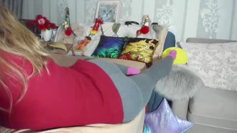 Nicki--------- Welcome to my Room online show from 02-13-25, 06:48