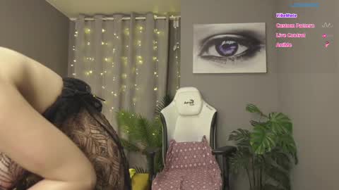 MeganieX online show from 03-08-25, 10:11