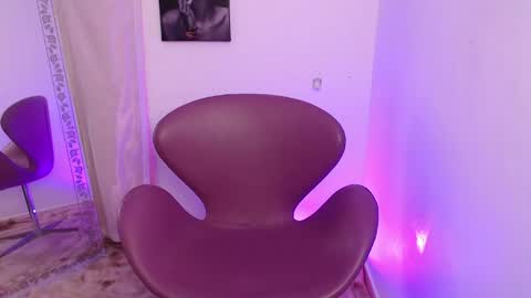 MEGAN online show from 05-01-26, 11:09