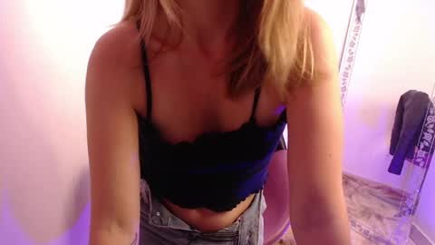 MEGAN online show from 06-07-26, 11:14