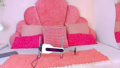 MEGAN online show from 04-13-26, 01:22