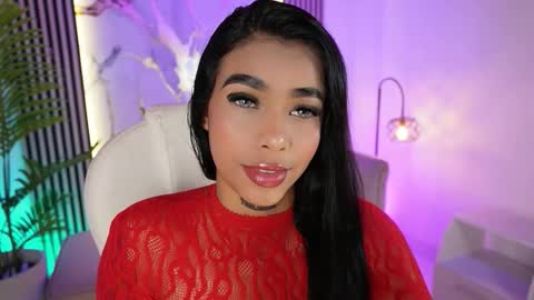 Snapshot of meganlowell chatting on 11-26-25, 07:59 Megan Lowell online show from 11-26-25, 07:59