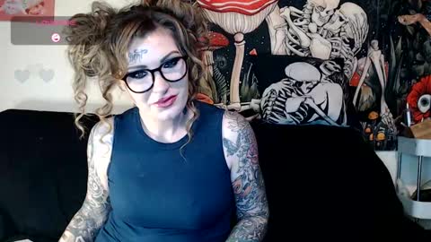 Snapshot of meganluv69 chatting on 02-11-25, 03:40 Lovely Megan online show from 02-11-25, 03:40