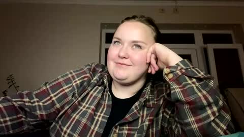 Snapshot of meganmouriss chatting on 12-01-25, 10:59 Megan online show from 12-01-25, 10:59