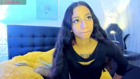 Snapshot of megannbabby chatting on 10-01-25, 02:17 online show from 10-01-25, 02:17