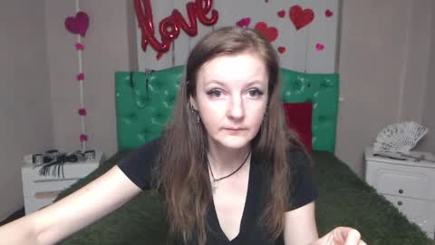 MeganPirs online show from 05-08-26, 07:19
