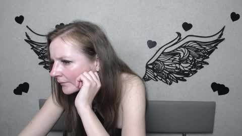 MeganPirs online show from 05-19-26, 05:41