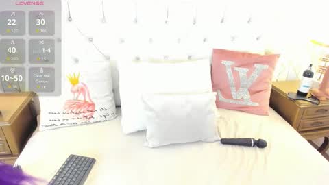 Megan online show from 09-26-25, 12:09