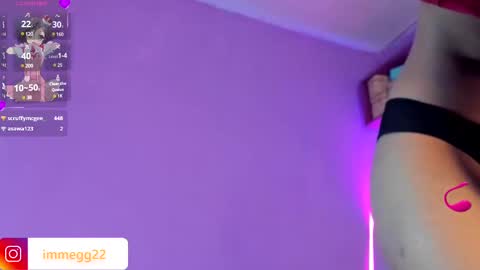 Snapshot of meganthompsonn chatting on 03-09-25, 11:03 Megan online show from 03-09-25, 11:03