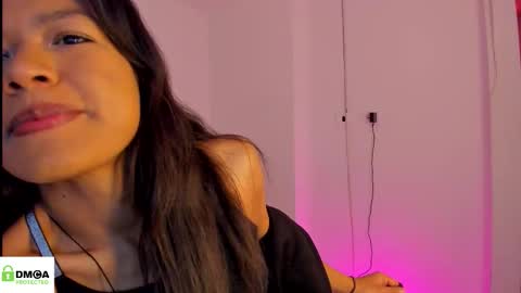 Snapshot of meganthompsonn chatting on 09-18-25, 04:53 Megan online show from 09-18-25, 04:53