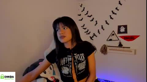 Snapshot of meganthompsonn chatting on 10-06-25, 05:05 Megan online show from 10-06-25, 05:05