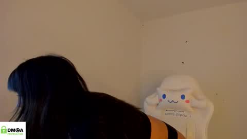 Snapshot of meganthompsonn chatting on 11-06-25, 11:44 Megan online show from 11-06-25, 11:44