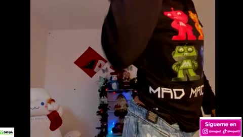 Snapshot of meganthompsonn chatting on 11-27-25, 03:58 Megan online show from 11-27-25, 03:58