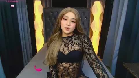 meggan  . maria shantal online show from 02-04-26, 12:22