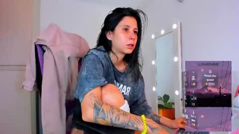 Juli online show from 07-17-26, 05:07