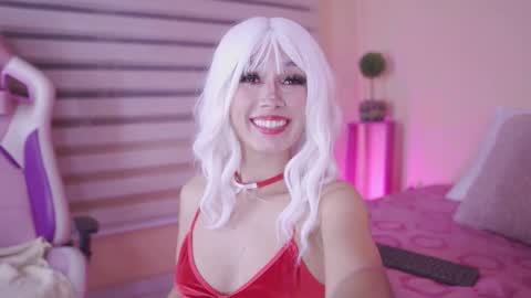 Meggie 1J online show from 12-18-25, 01:44