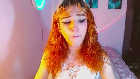 Snapshot of meghan_devil_ chatting on 09-23-25, 04:37 meghan_devil_ online show from 09-23-25, 04:37
