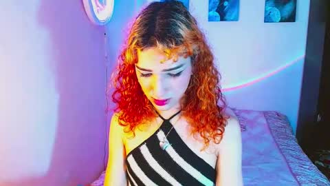 Snapshot of meghan_devil_ chatting on 09-25-25, 10:02 meghan_devil_ online show from 09-25-25, 10:02