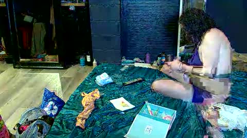 meghan online show from 12-14-25, 01:00