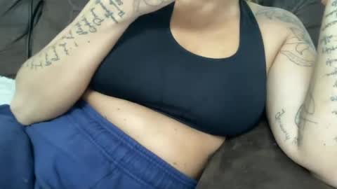 Snapshot of meghannnwesttt chatting on 06-22-26, 10:07 MeghannWest online show from 06-22-26, 10:07