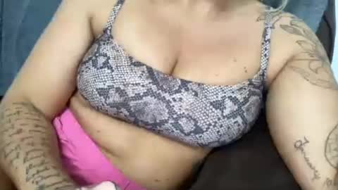 Snapshot of meghannnwesttt chatting on 07-29-26, 02:32 MeghannWest online show from 07-29-26, 02:32