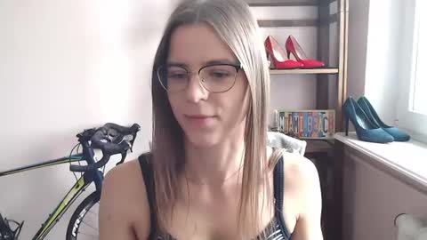 Snapshot of megi_erotic chatting on 06-14-26, 06:37 Megi online show from 06-14-26, 06:37