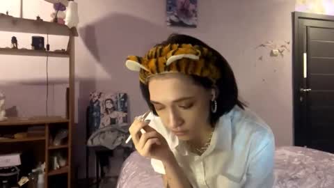 Megan online show from 11-25-25, 12:16