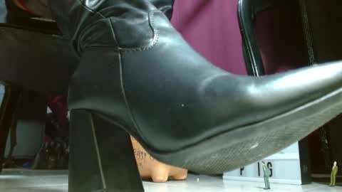 Goddess Sara online show from 05-16-26, 07:56