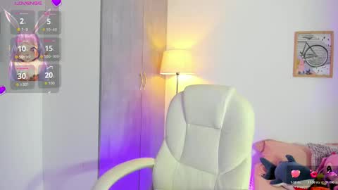 Snapshot of megumi_ann chatting on 01-08-26, 01:08 Ann online show from 01-08-26, 01:08