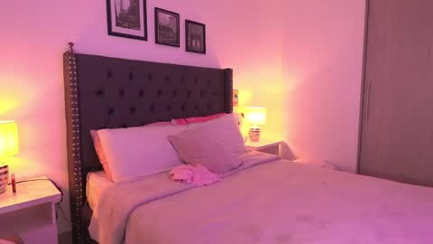 Snapshot of meiis_ chatting on 01-08-26, 12:35 meiis3 online show from 01-08-26, 12:35