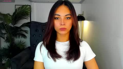 meiluxe online show from 05-28-26, 10:45