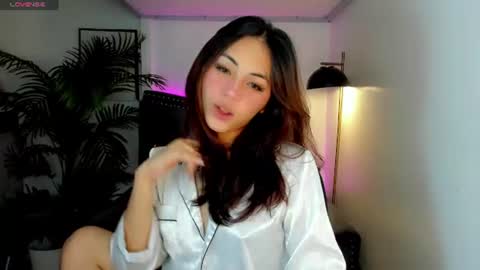 meiluxe online show from 06-14-26, 10:28