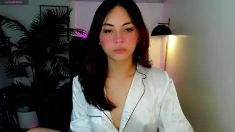 meiluxe online show from 06-16-26, 10:07