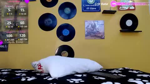 MEIS online show from 07-16-26, 02:39