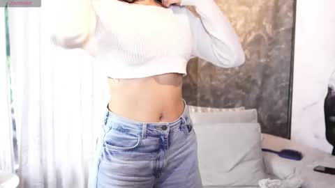 Snapshot of mekari_doll chatting on 10-27-25, 07:18 Mekari . online show from 10-27-25, 07:18