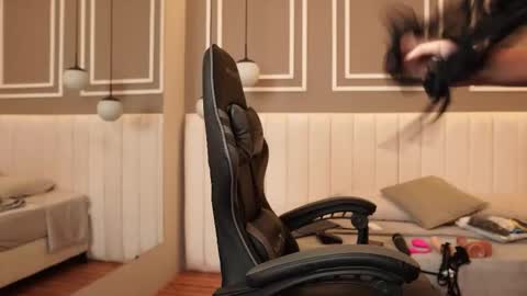 Snapshot of mekari_doll chatting on 11-03-25, 08:54 Mekari . online show from 11-03-25, 08:54